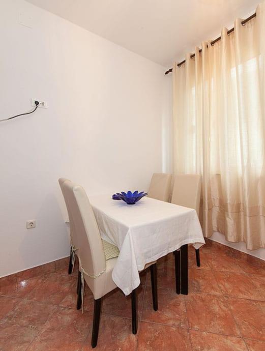 Apartmani Saric Tučepi エクステリア 写真