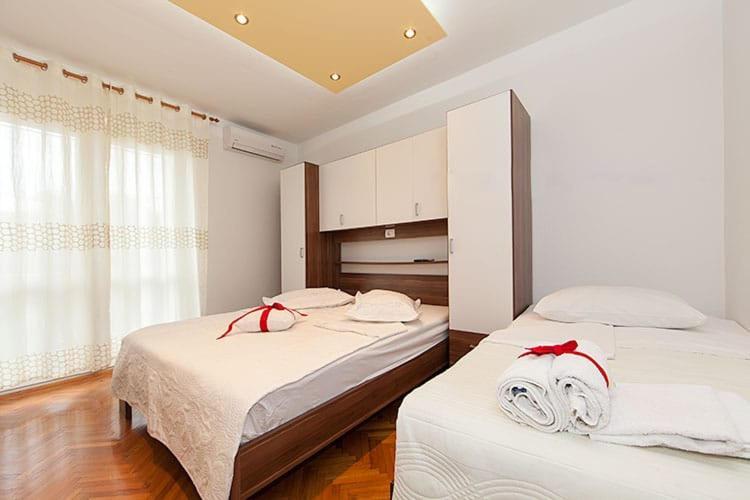 Apartmani Saric Tučepi エクステリア 写真